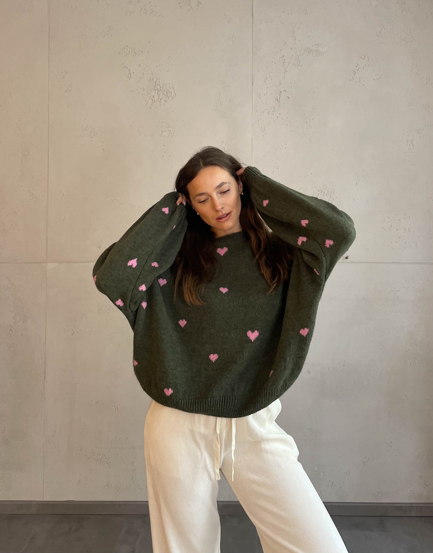 Casual fitting Sweater With Hearts for Woman | Loeva