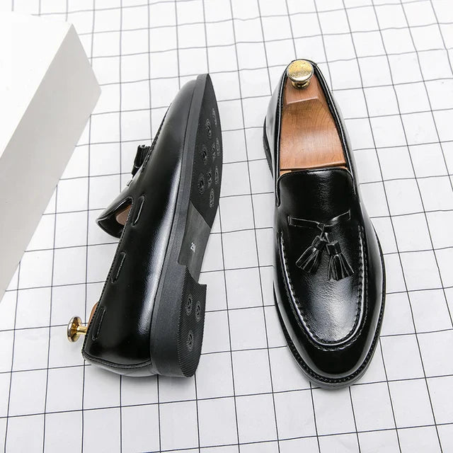 Leather Loafers for Men | Cavarro