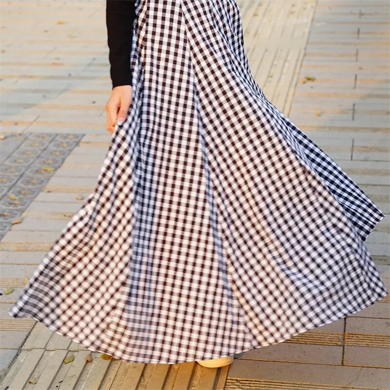 Checked Pleated Maxi Skirt | Elyse